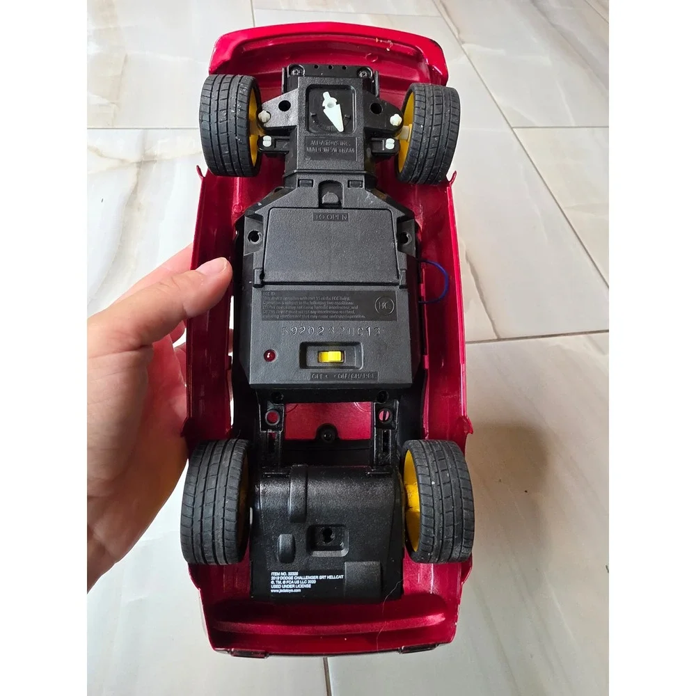 Jada Toys Marvel Iron Man 2019 Dodge‎ Challenger SRT Hellcat RC Car 32326 G1